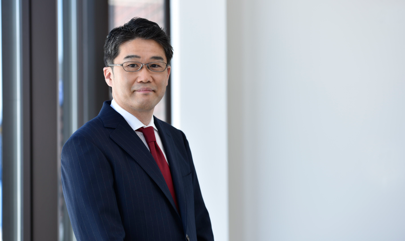 代表取締役社長 秋山 光輝